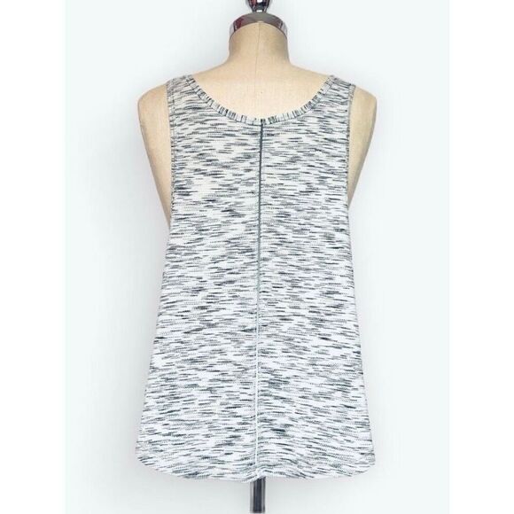 Lululemon Women’s M/L White/Black Knit Tank Top - Picture 3 of 4